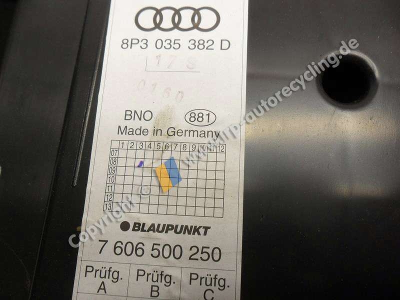 AUDI A3 (8P) BJ2008 ORIGINAL SUBWOOFER 8P3035382D BLAUPUNKT 7606560250 3-tuerig